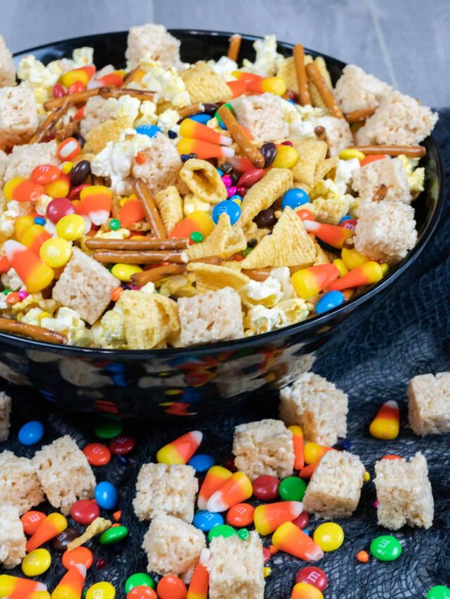 Sweet & Salty Halloween Snack Mix Story