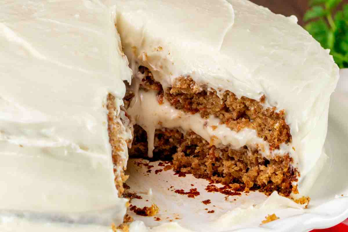 Classic Carrot Cake with Cream Cheese Frosting msn image.