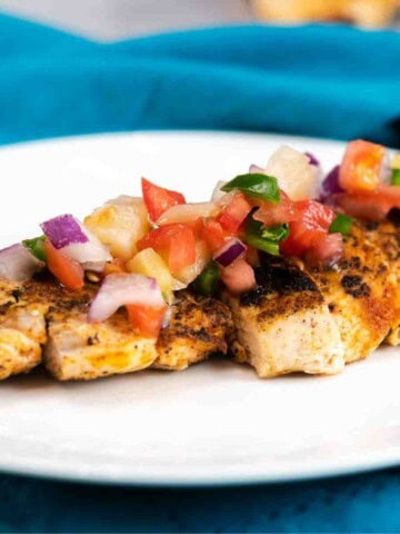 Blackened Chicken with pineapple pico de gallo featured.