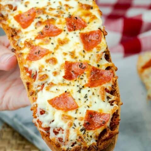 air fryer pepperoni french bread pizza