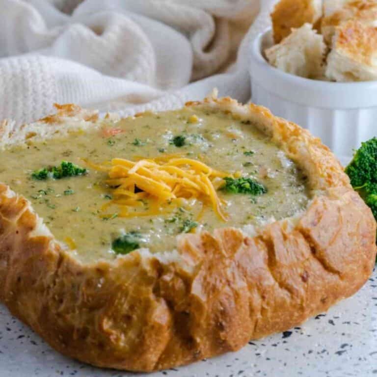 Instant Pot Broccoli Cheddar Soup featured image.