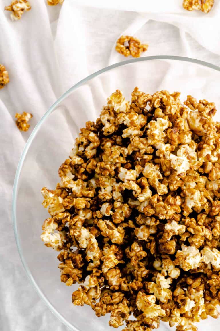 Caramel Gingerbread Popcorn