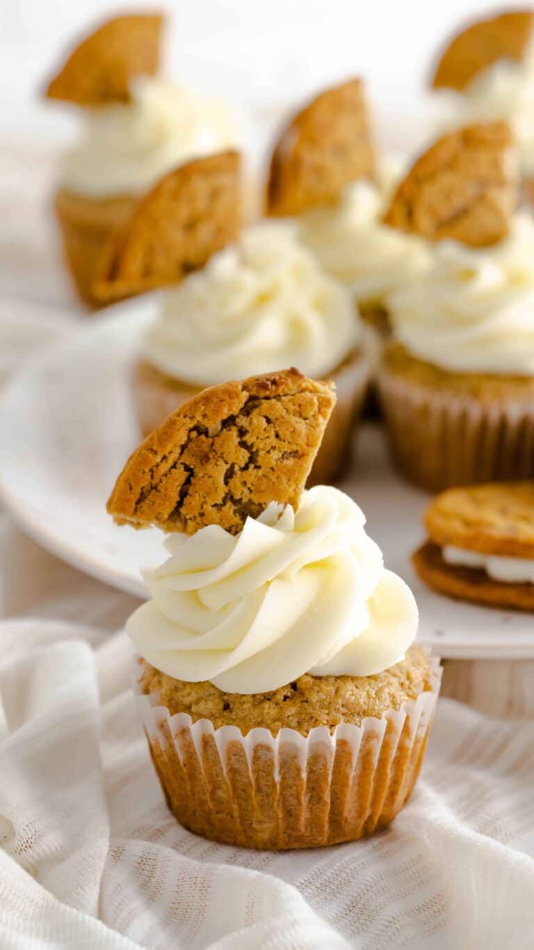 Oatmeal Pie Cupcakes