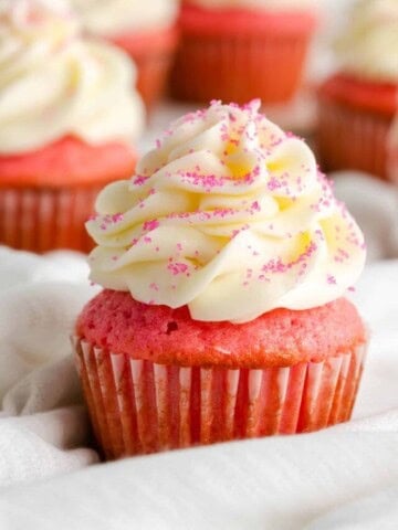 Pink Velvet Cupcakes 6