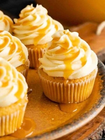 Butterbeer Cupcakes featured image.