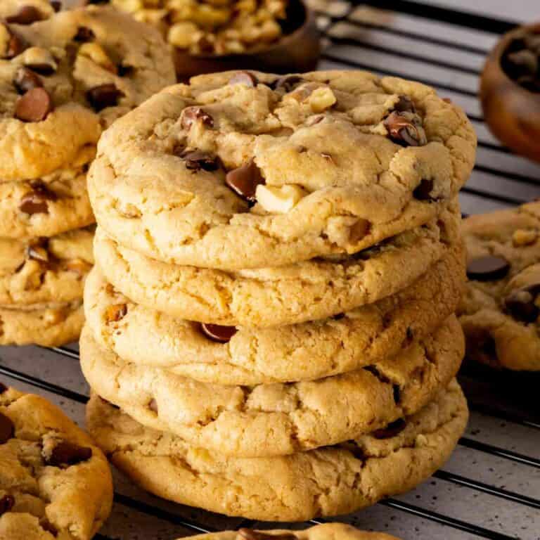 Chocolate Chip Oatmeal Cookies featured image.