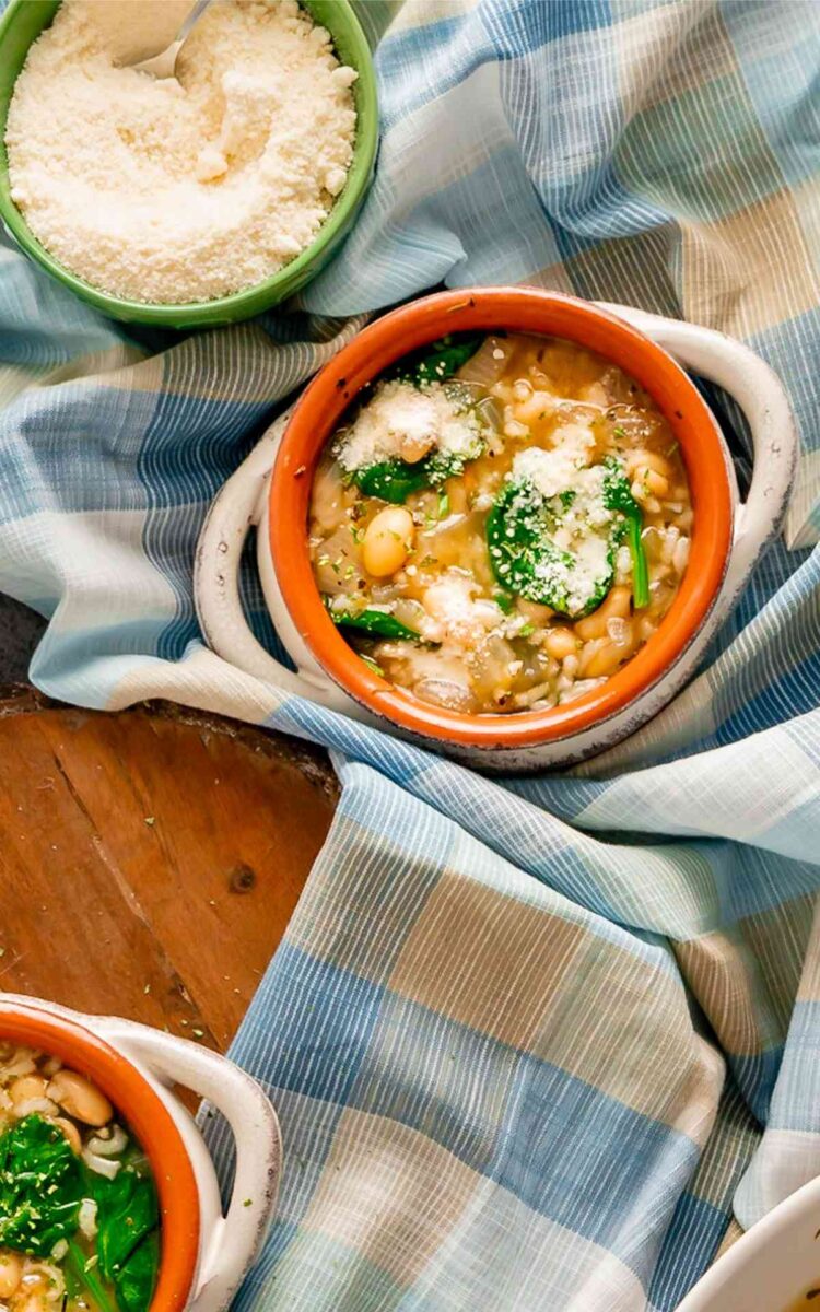 Spinach and White Bean Soup - Mama Needs Cake®