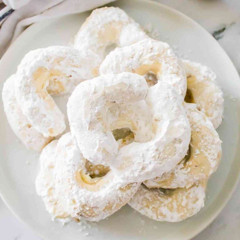 Pecan Crescent Cookies featured image.