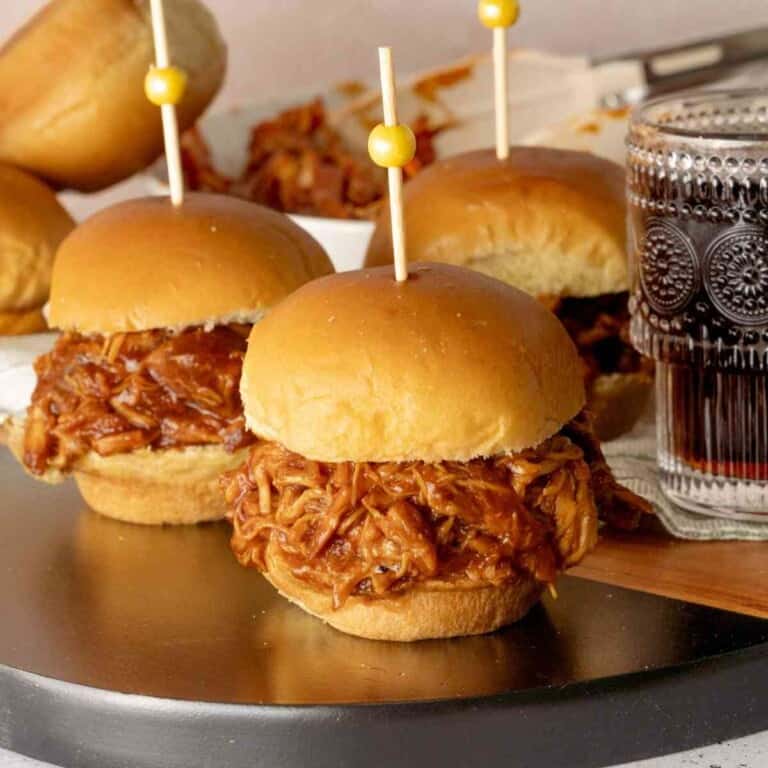 slow cooker shredded barbecue chicken featured image.