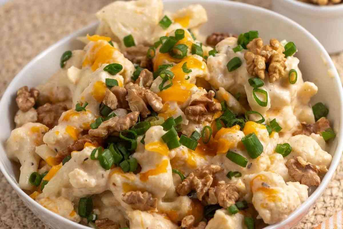 Fall Crockpot Recipes - Cheesy Crockpot Cauliflower Casserole - Cook Eat Live Love.