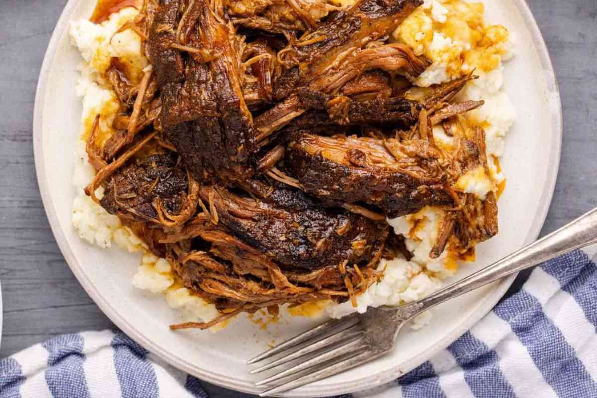Fall Crockpot Recipes - Slow Cooker Brisket - My Rad Kitchen.