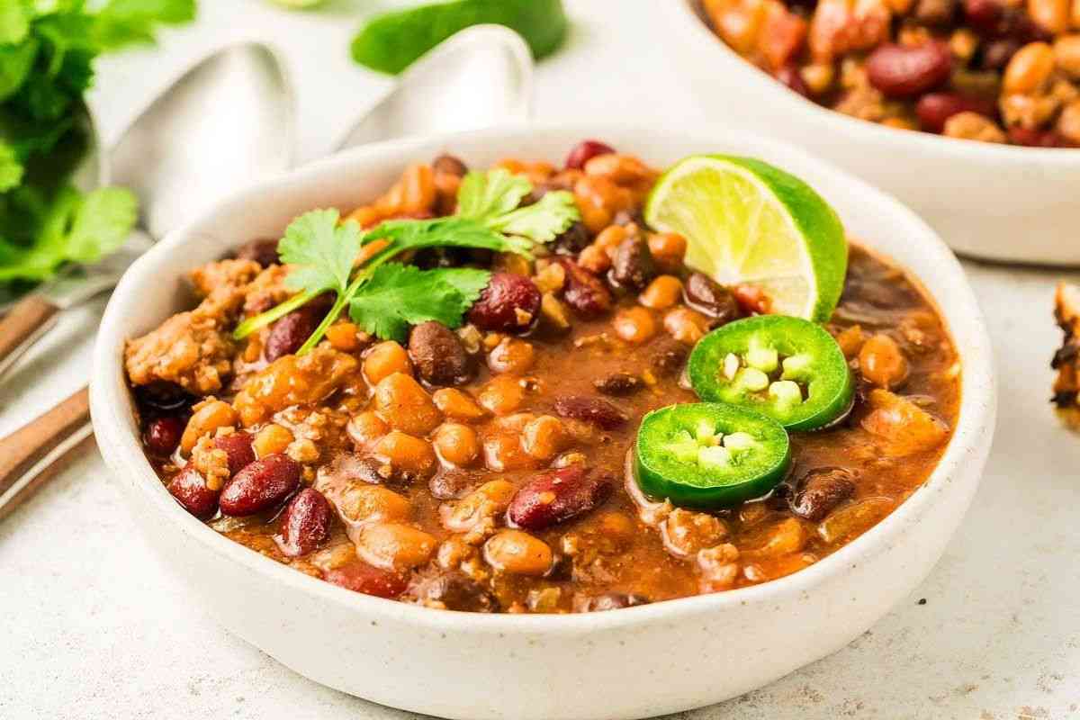 Fall Crockpot Recipes - Slow Cooker Cowboy Beans - XoxoBella.