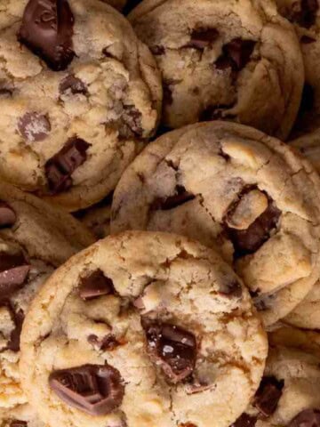 Delicious eggless chocolate chip cookies with rich chocolate chunks. Perfect for allergy-friendly ba.