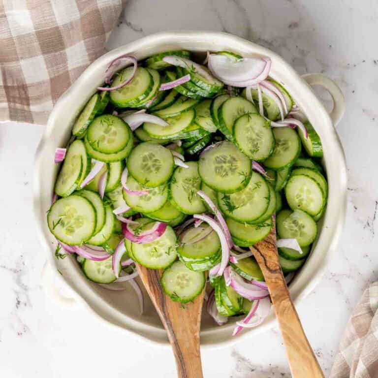 Cucumber salad featured image.