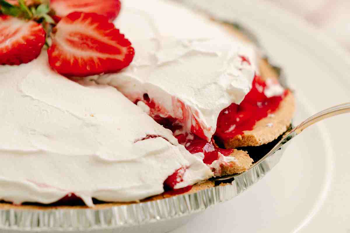 Strawberry Cream Cheese PIe msn image.