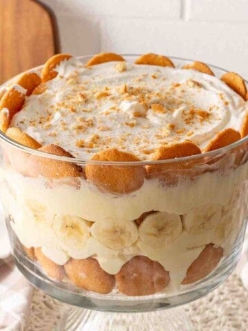 Southern banana pudding featured image.