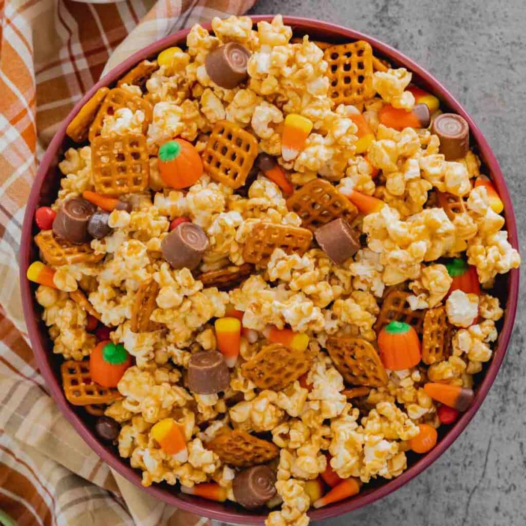 Harvest snack mix featured image.