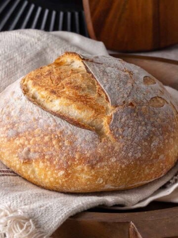 Sourdough for Beginners recipe featured image.